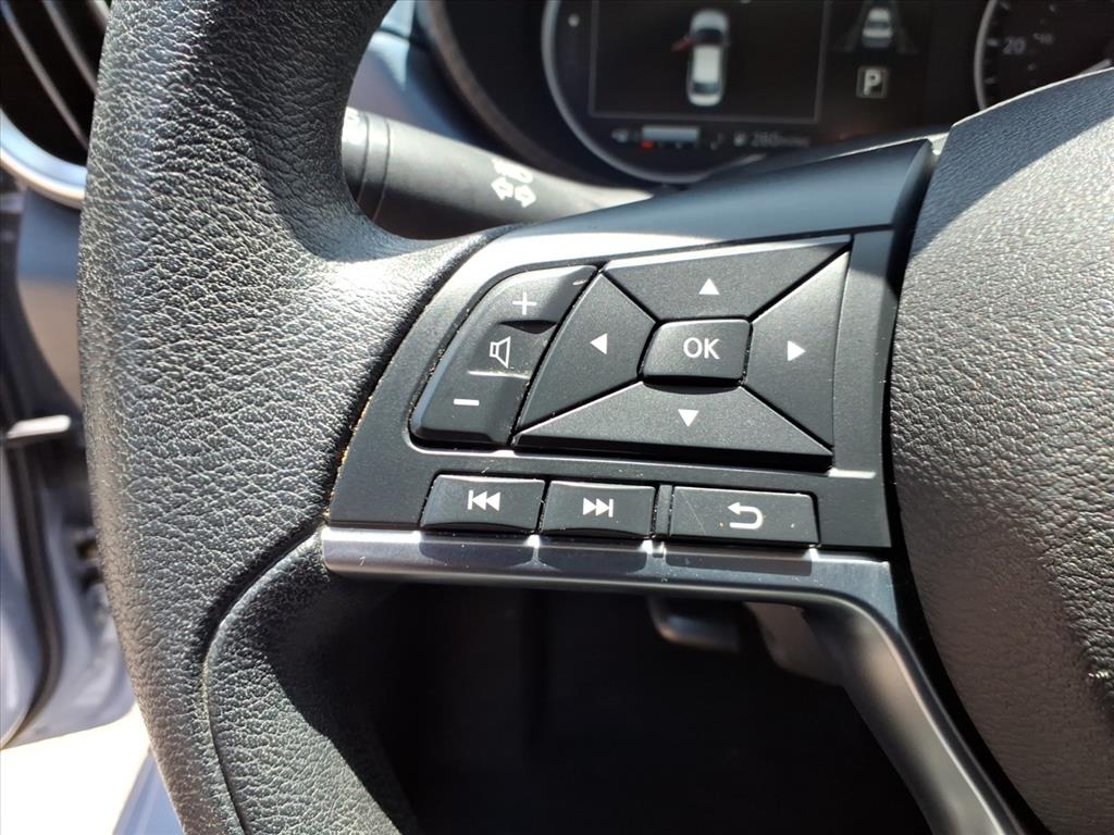 2025 Nissan Versa Sedan SV - Photo 24