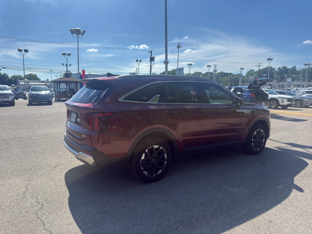 Used 2024 Kia Sorento S SUV