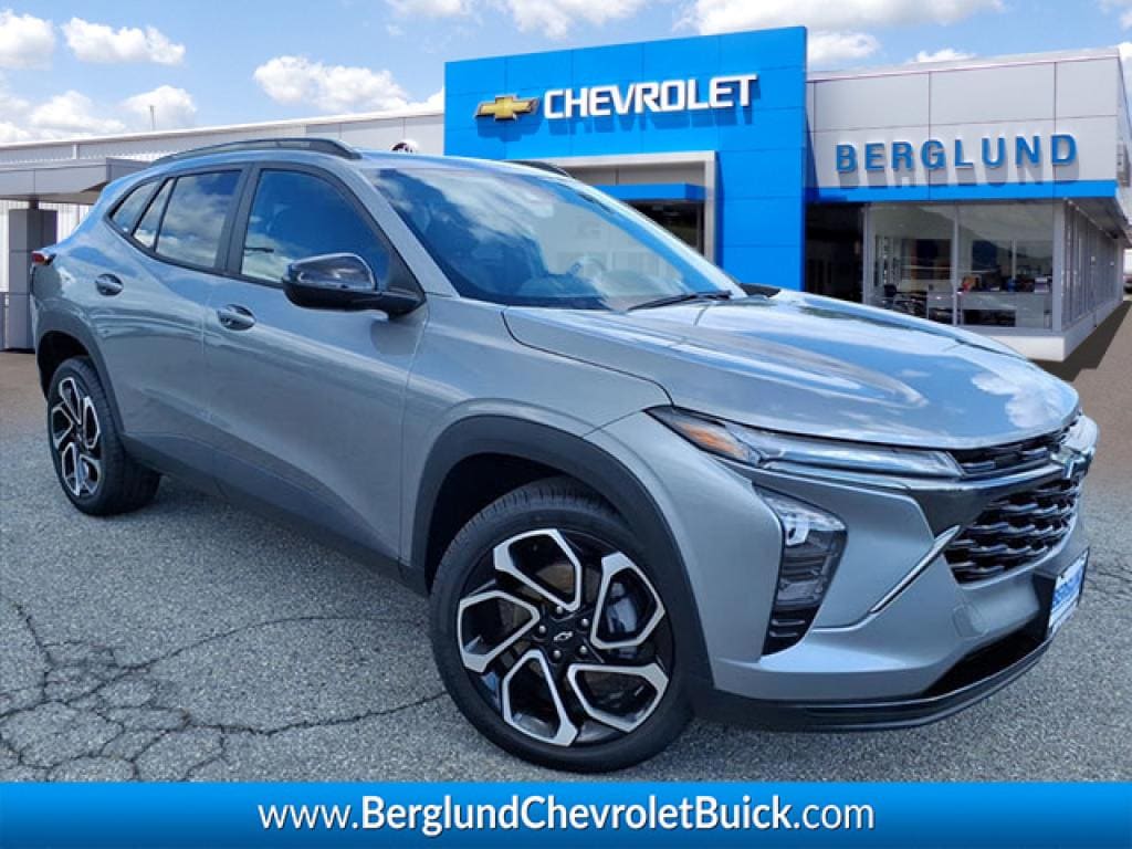 Used 2024 Chevrolet Trax 2RS SUV