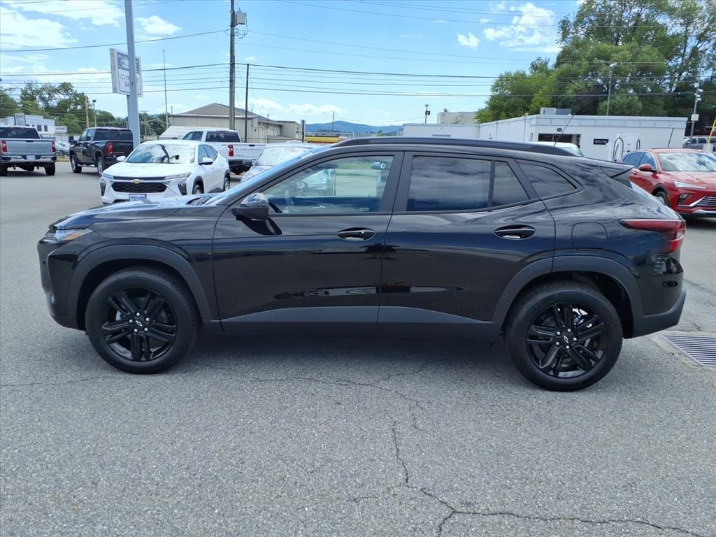 2026 Chevrolet Trax Activ - Photo 6