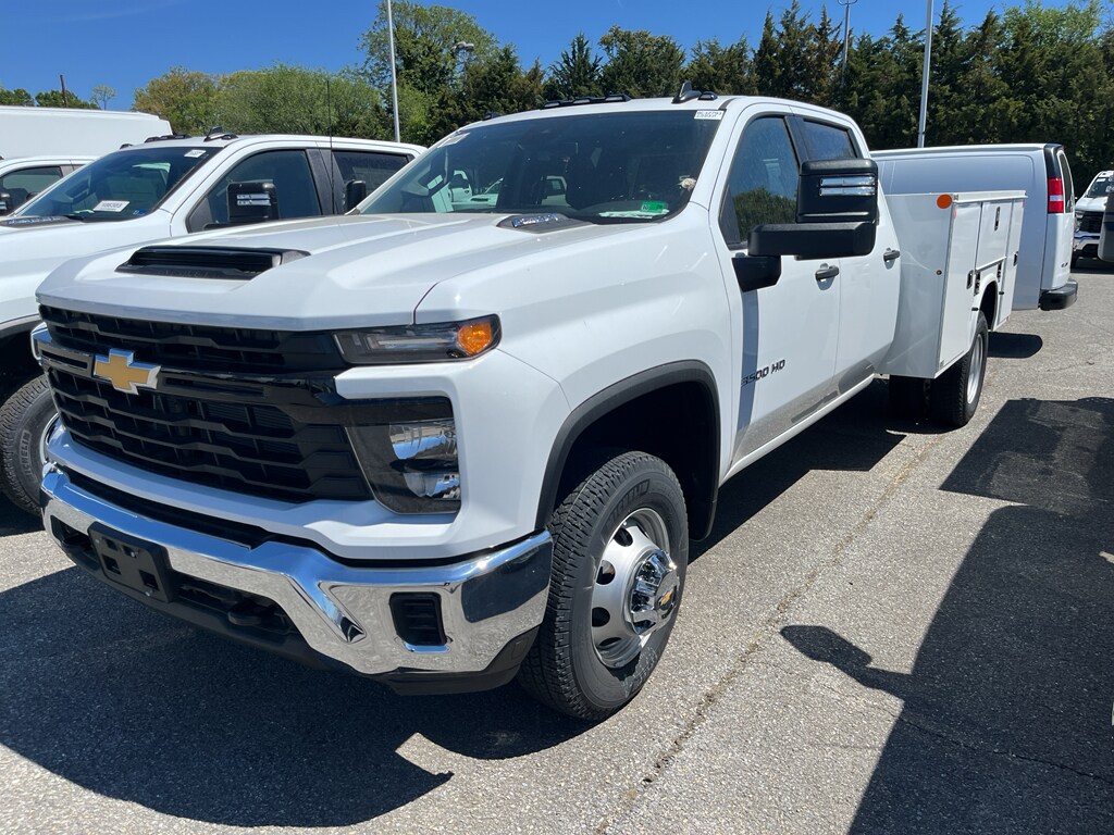 New 2025 Chevrolet Silverado 3500 HD Chassis Cab Work Truck Truck