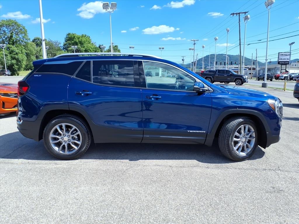 Used 2022 GMC Terrain SLT SUV