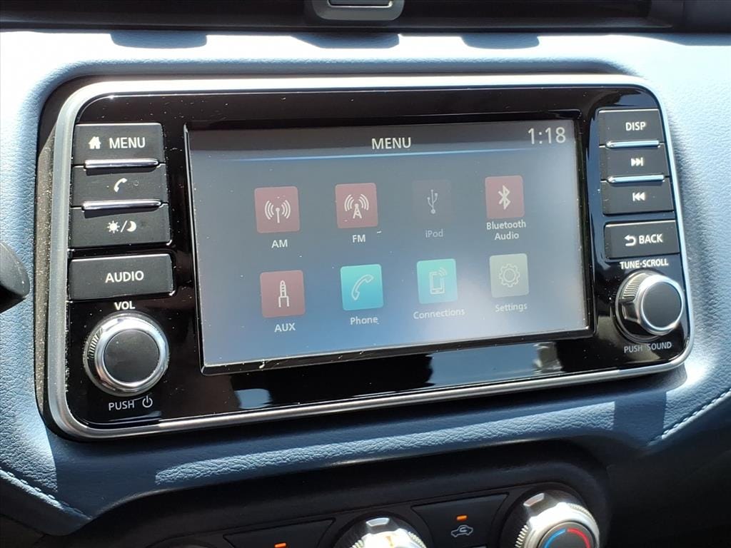 2025 Nissan Versa Sedan SV - Photo 28