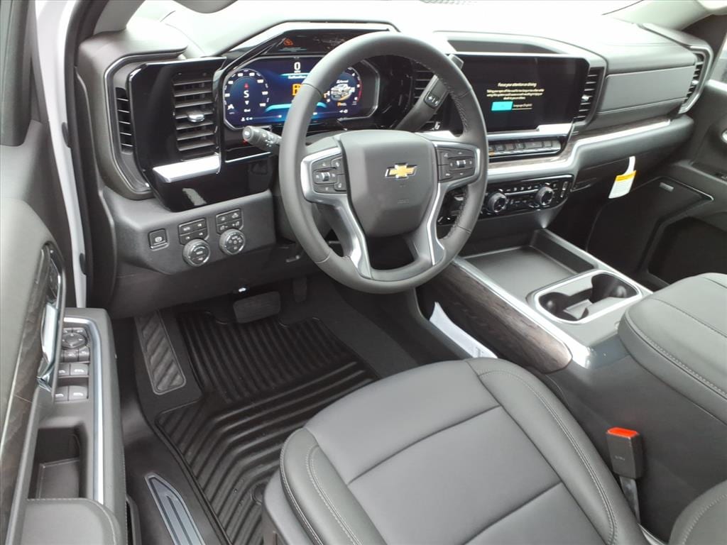 2026 Chevrolet Silverado 3500 HD LTZ - Photo 12