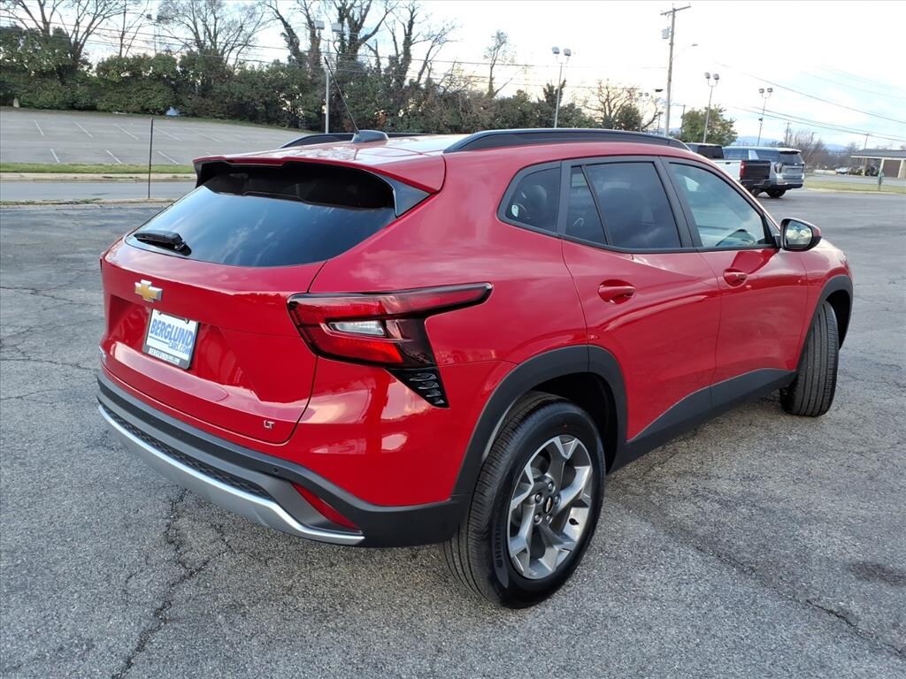 New 2026 Chevrolet Trax LT SUV