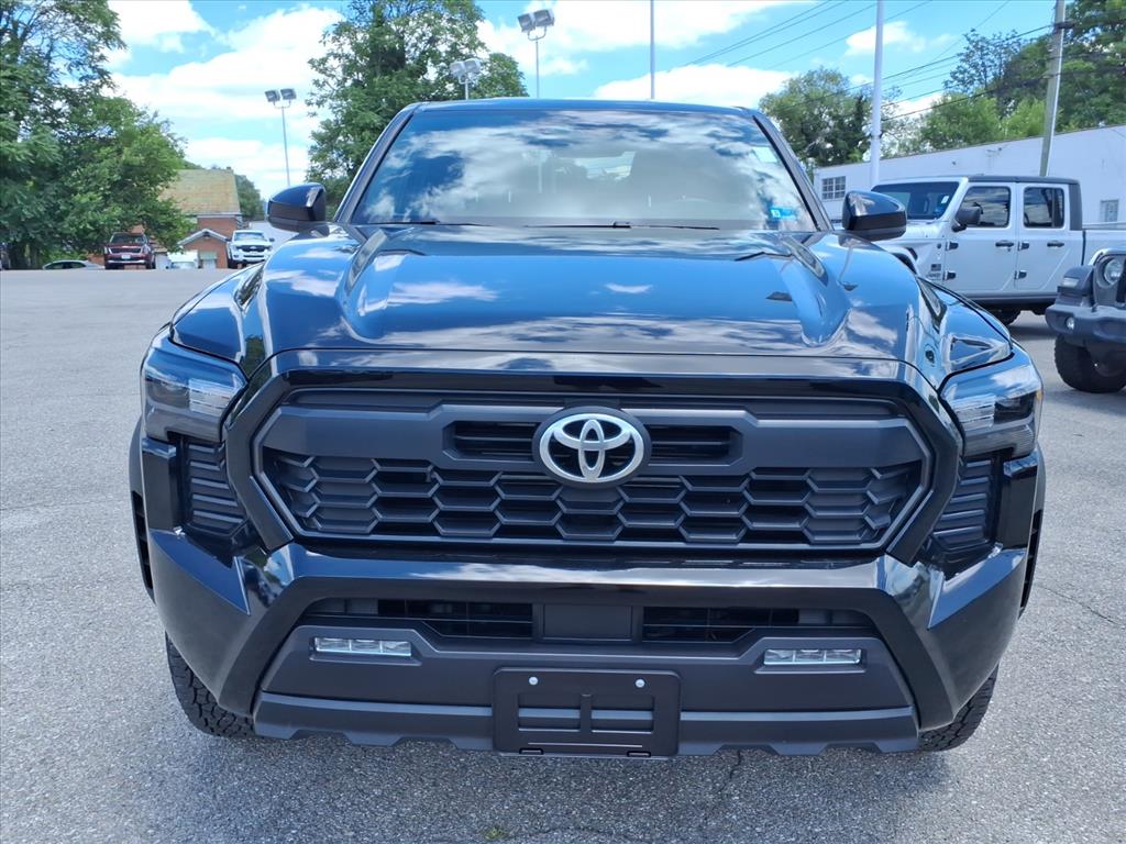 2025 Toyota Tacoma TRD Off Road - Photo 9