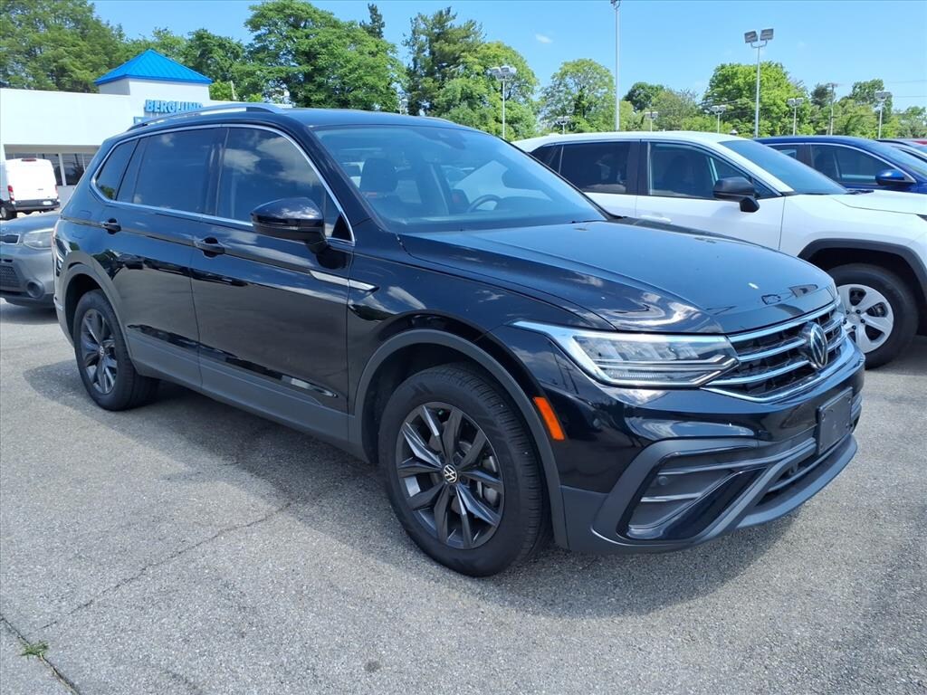 Used 2022 Volkswagen Tiguan 2.0T SE SUV