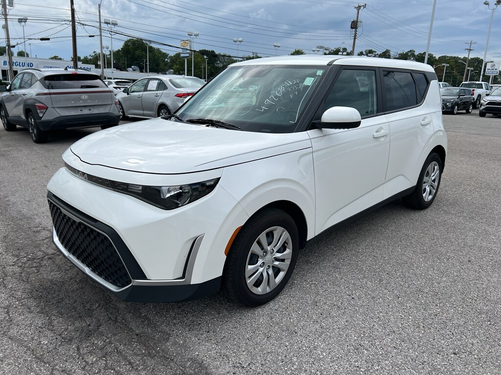 Used 2023 Kia Soul LX Crossover