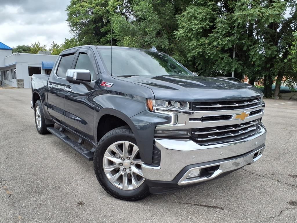 2022 Chevrolet Silverado 1500 LTZ photo 2