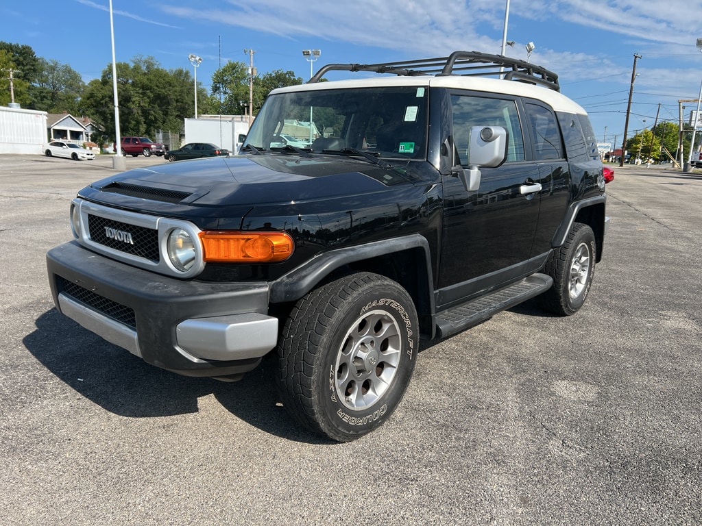 Used 2011 Toyota FJ Cruiser SR SUV