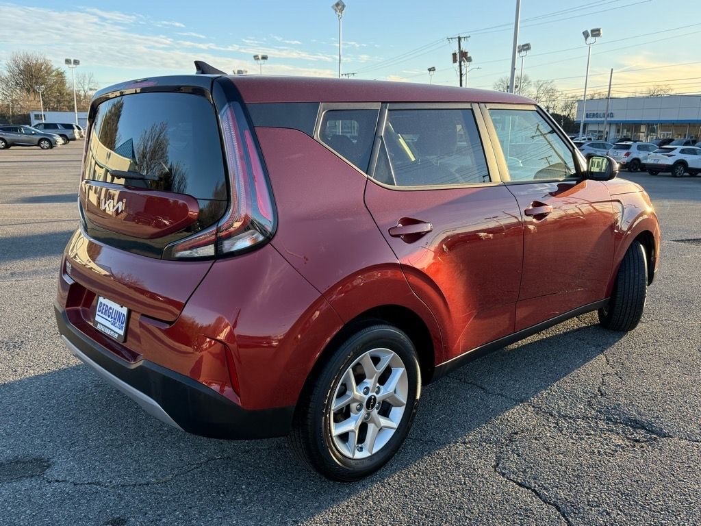 Used 2024 Kia Soul LX