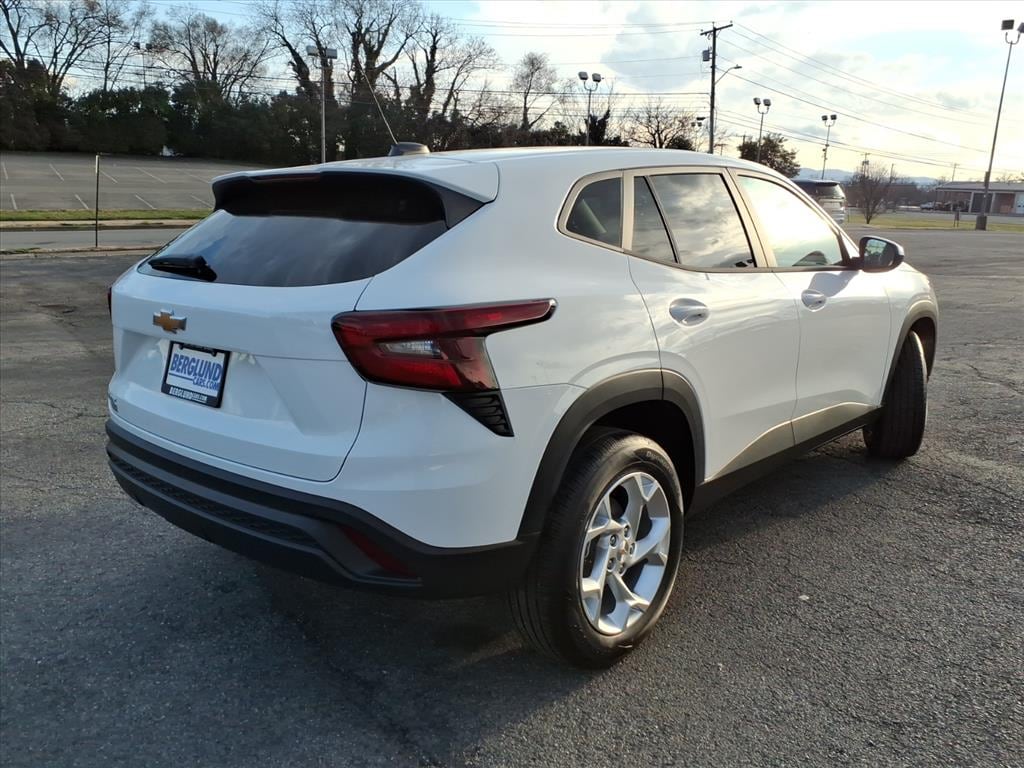 New 2026 Chevrolet Trax LS SUV