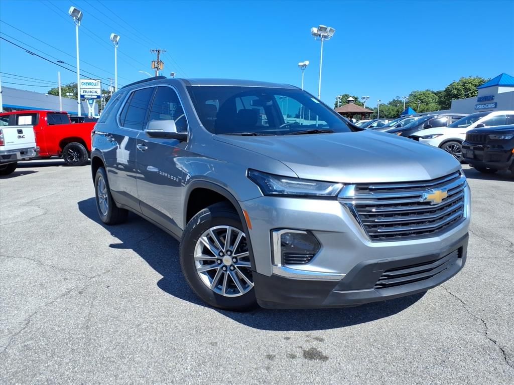 2023 Chevrolet Traverse Cloth photo 2