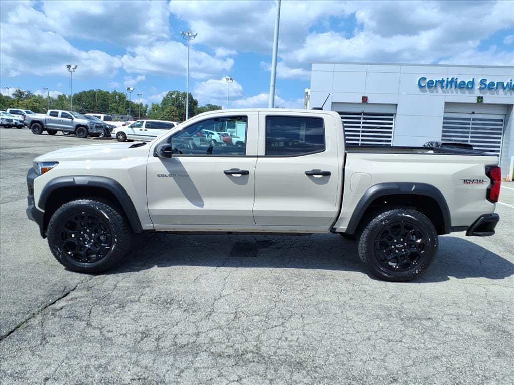 2026 Chevrolet Colorado Trail Boss - Photo 6
