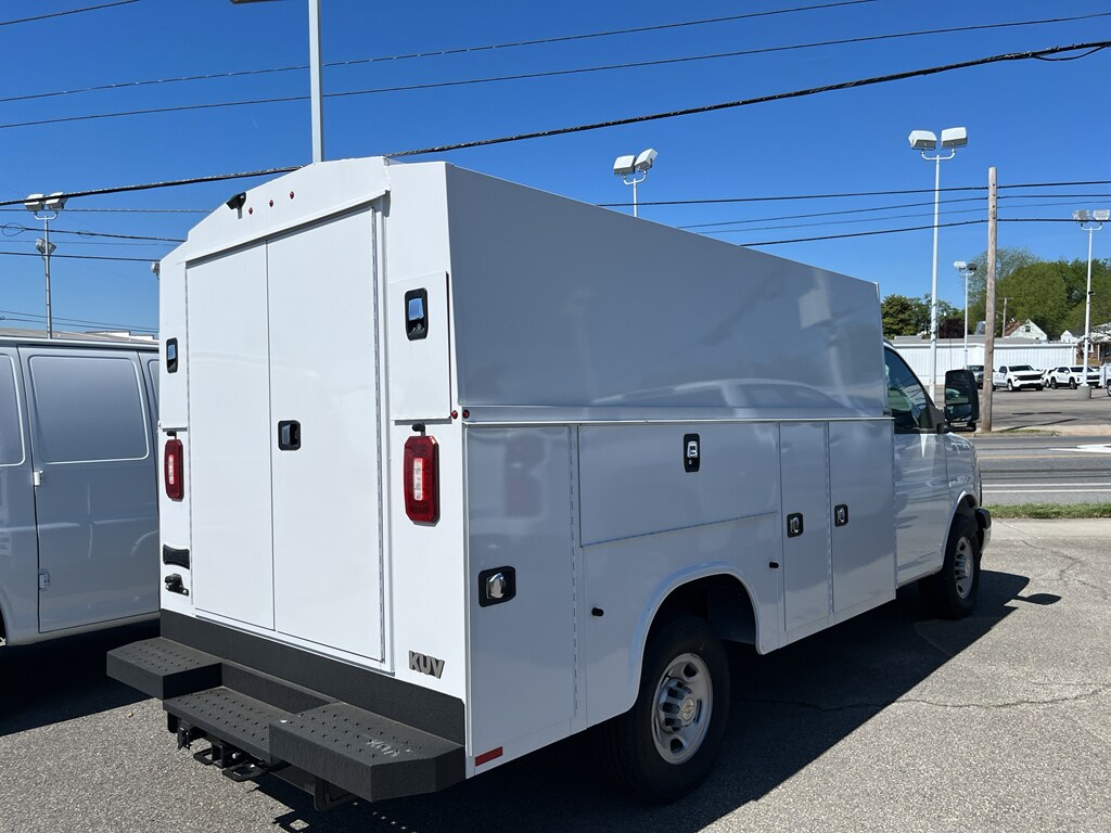 New 2025 Chevrolet Express Cutaway 3500 1WT Cutaway Van