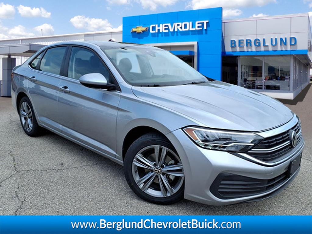 Used 2024 Volkswagen Jetta SE