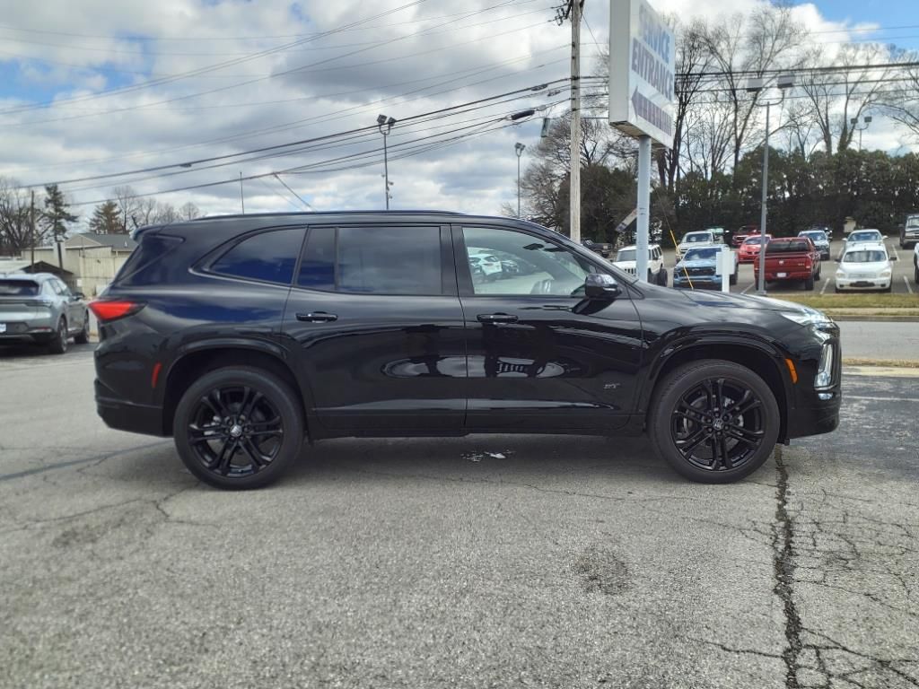 2025 Buick Enclave Sport Touring photo 2