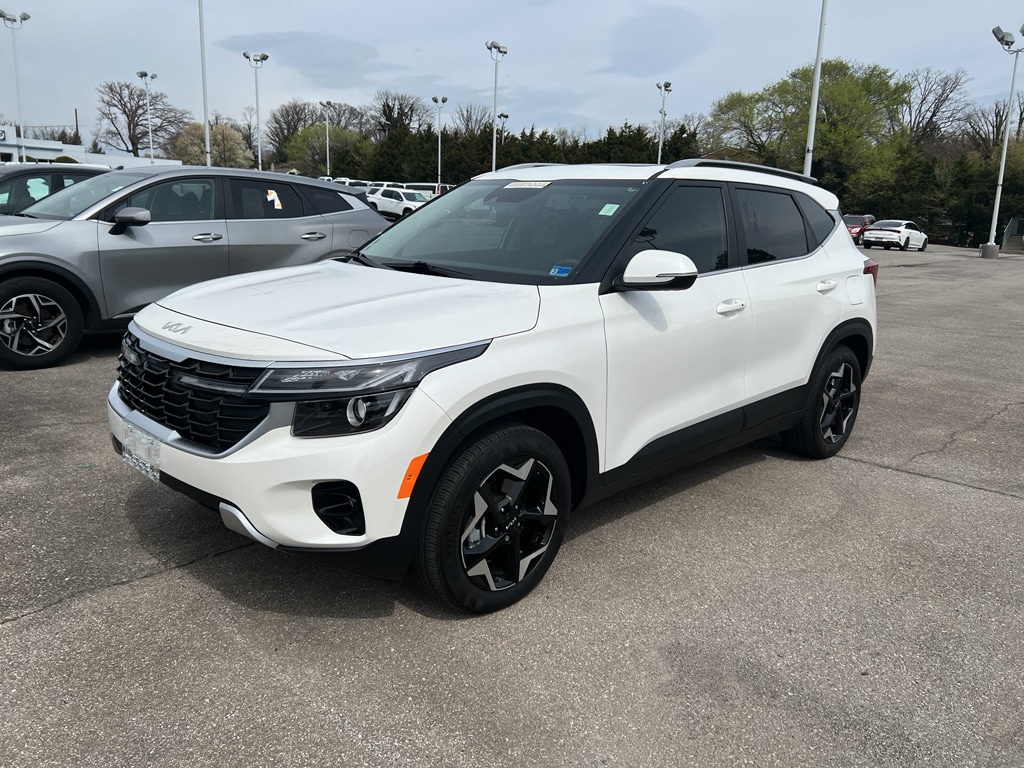 Used 2025 Kia Seltos EX