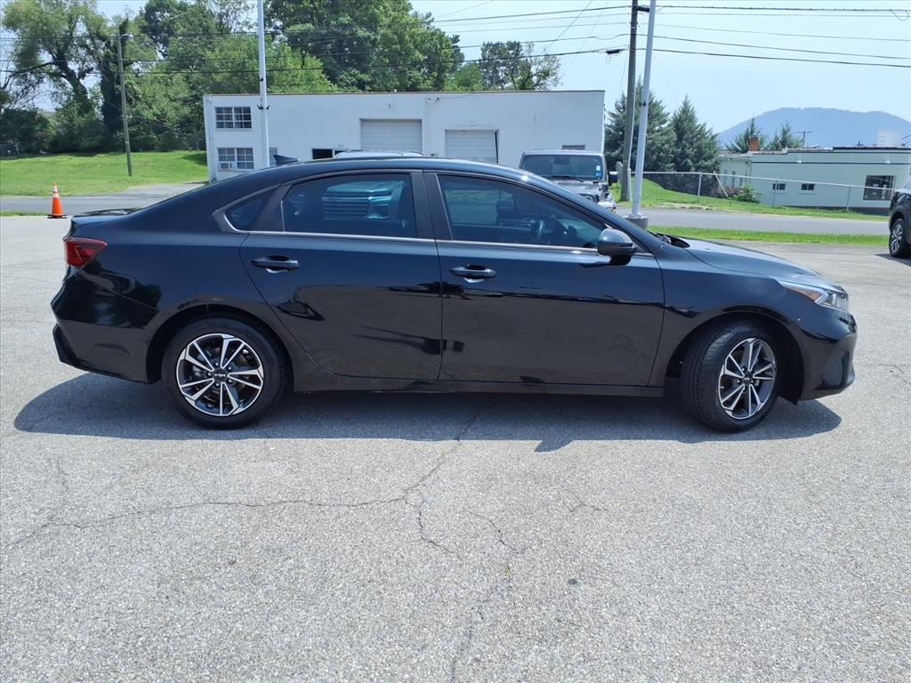 Used 2023 Kia Forte LXS