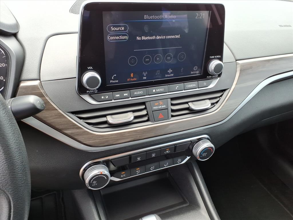 2025 Nissan Altima SV - Photo 28