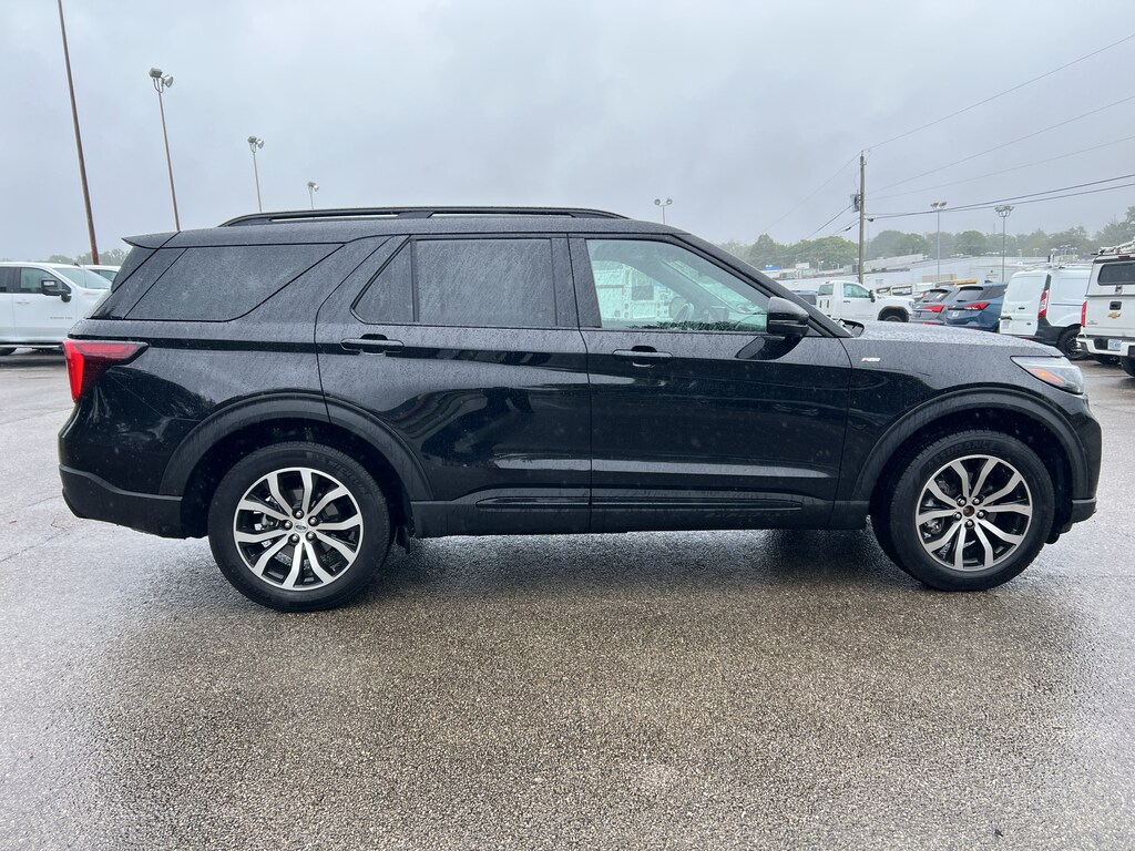 Used 2026 Ford Explorer ST-Line
