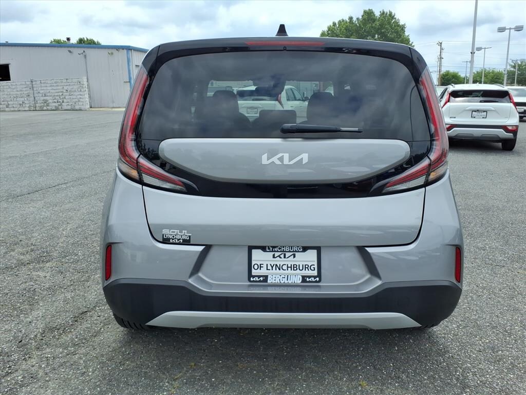Used 2025 Kia Soul LX Crossover