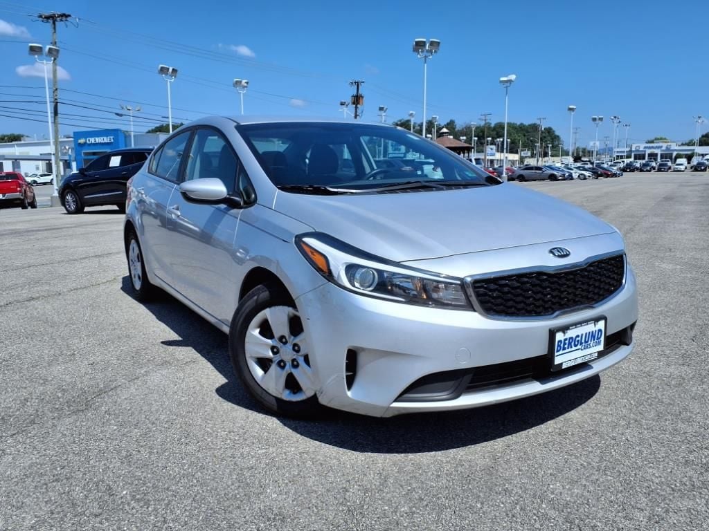 Used 2018 Kia FORTE LX with VIN 3KPFK4A74JE171737 for sale in Roanoke, VA