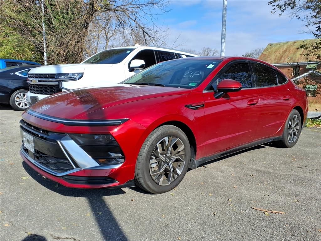2024 Hyundai Sonata SEL photo 2