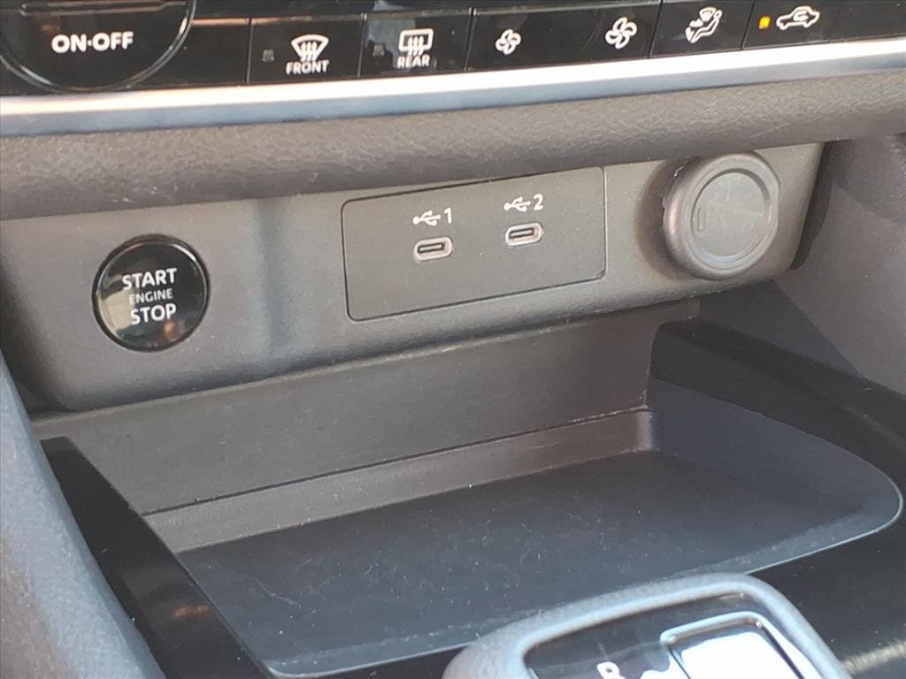 2025 Nissan Rogue SV - Photo 31
