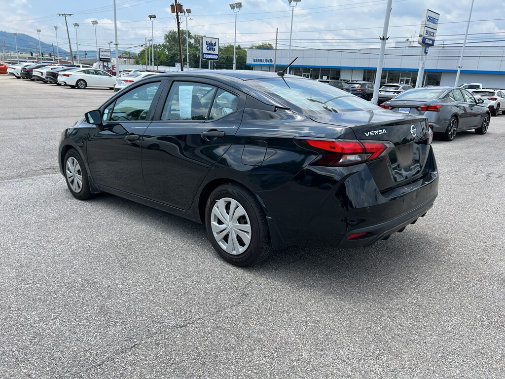 Used 2021 Nissan Versa S Xtronic CVT Sedan