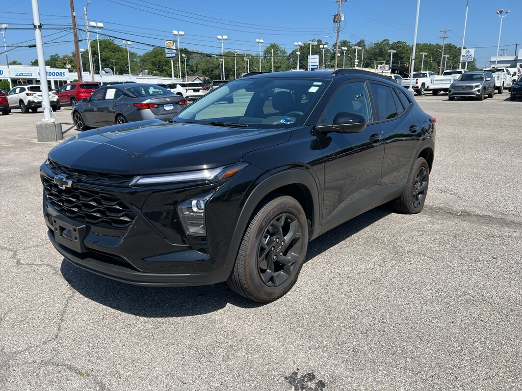 Used 2026 Chevrolet Trax LT SUV