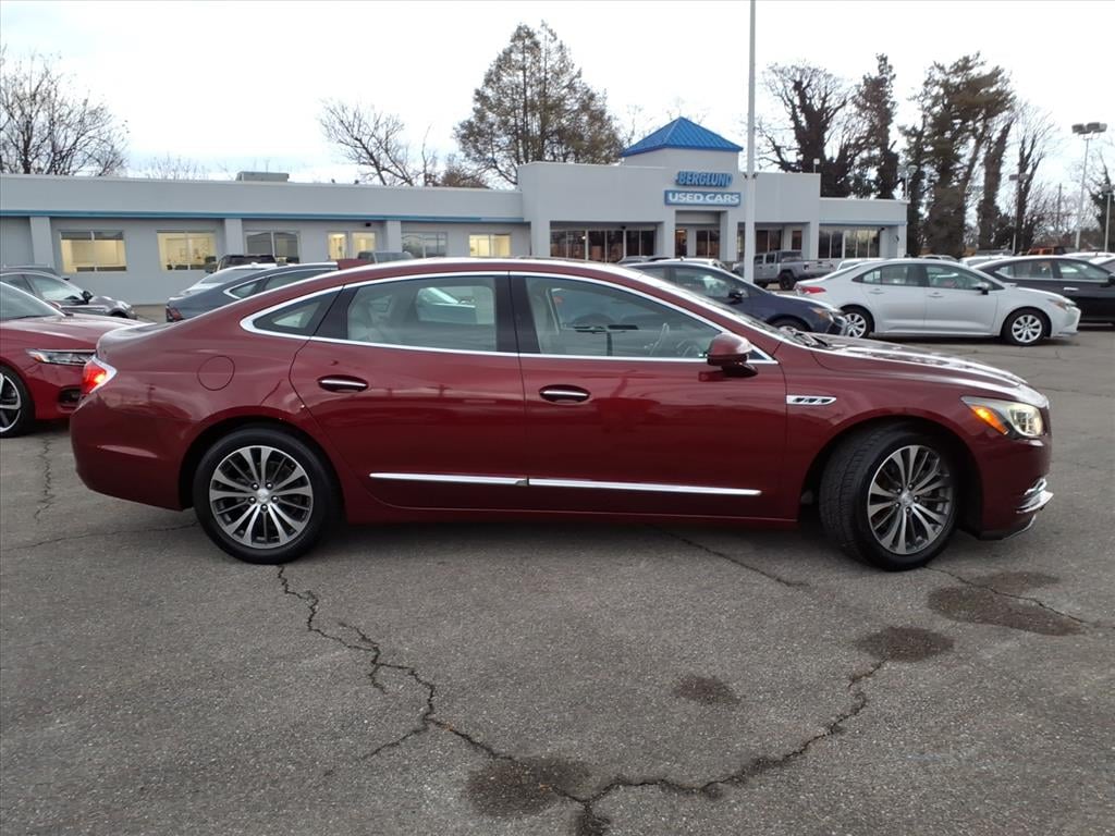 Used 2017 Buick Lacrosse Essence Car