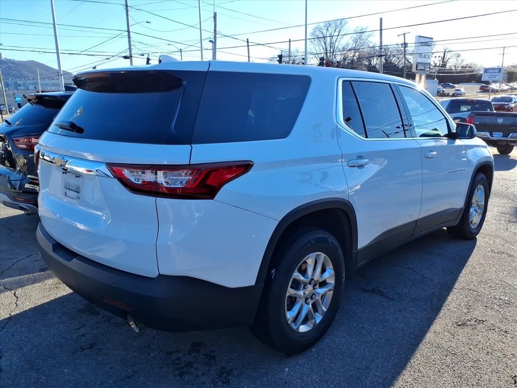 Used 2021 Chevrolet Traverse LS SUV