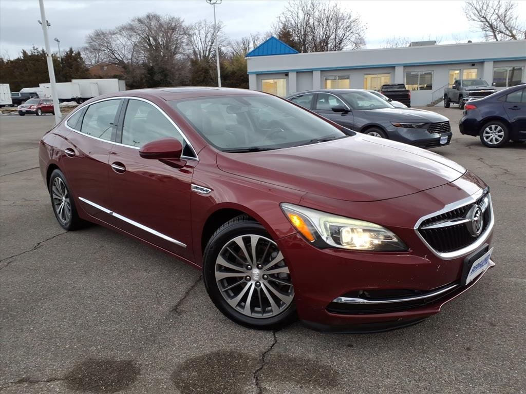 Used 2017 Buick Lacrosse Essence Car