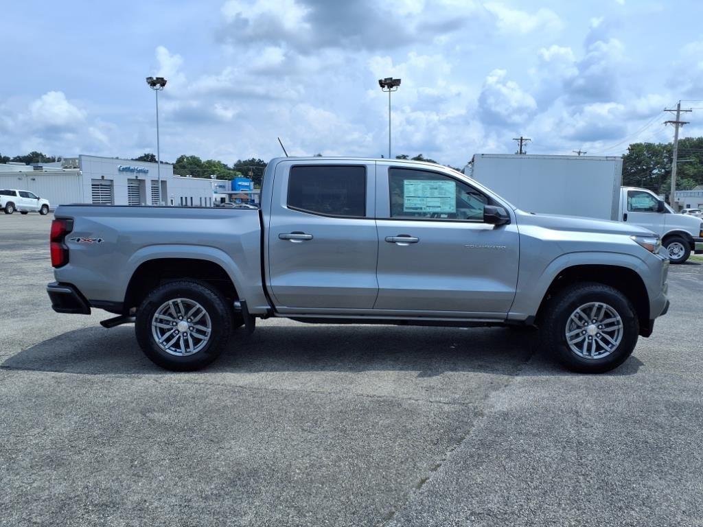 2026 Chevrolet Colorado LT photo 3