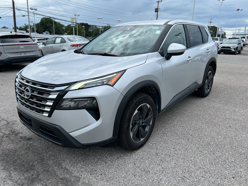 Used 2025 Nissan Rogue SV FWD SUV