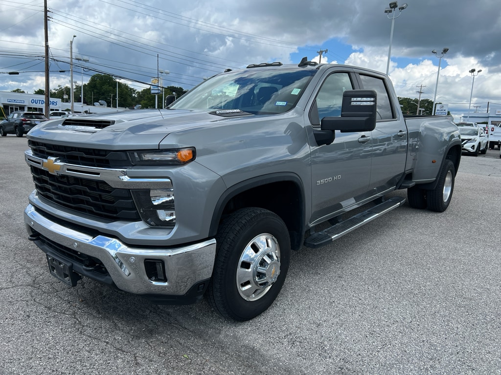 Used 2025 Chevrolet Silverado 3500 HD LT DRW Truck