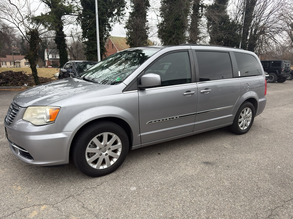 Used 2013 Chrysler Town & Country Touring