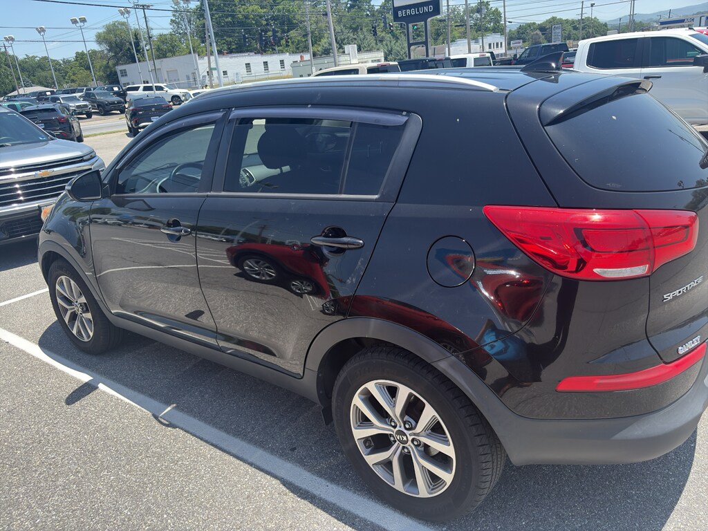 Used 2015 Kia Sportage LX SUV
