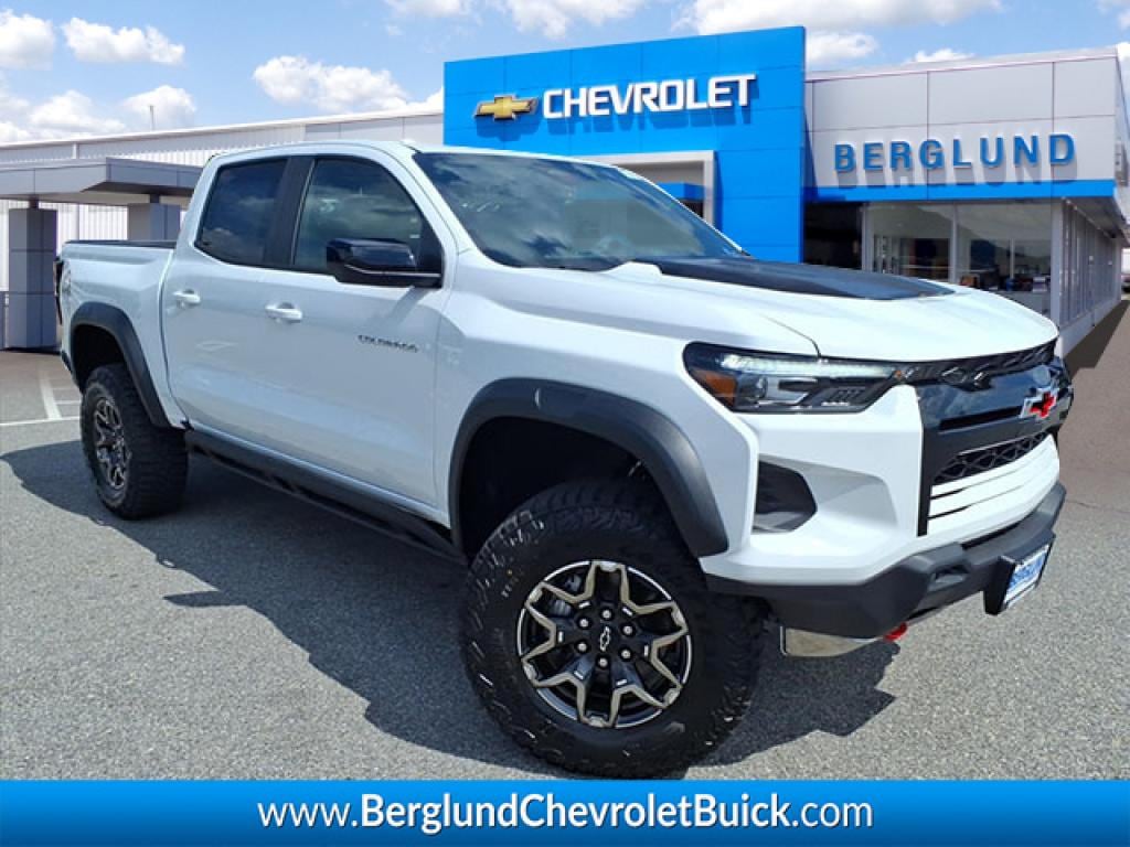 New 2026 Chevrolet Colorado ZR2 Truck