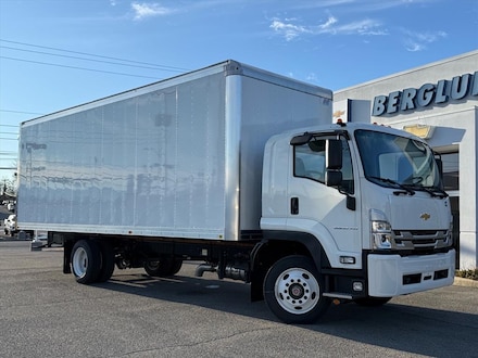 2025 Chevrolet Low Cab Forward 6500 XD NA Truck
