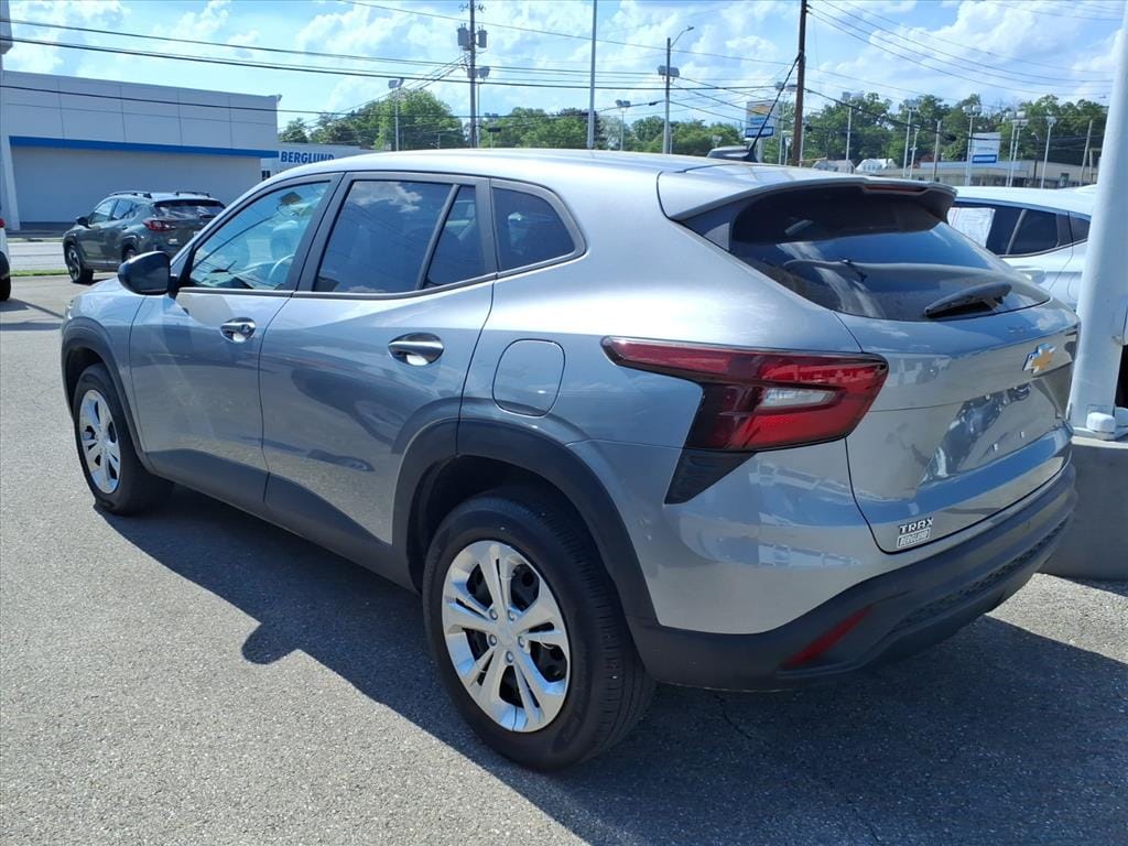 Used 2026 Chevrolet Trax LS SUV