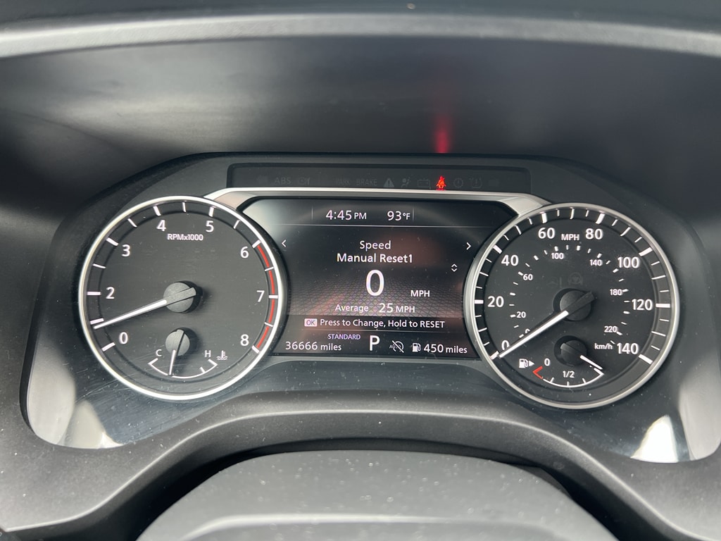 2025 Nissan Rogue SV - Photo 13