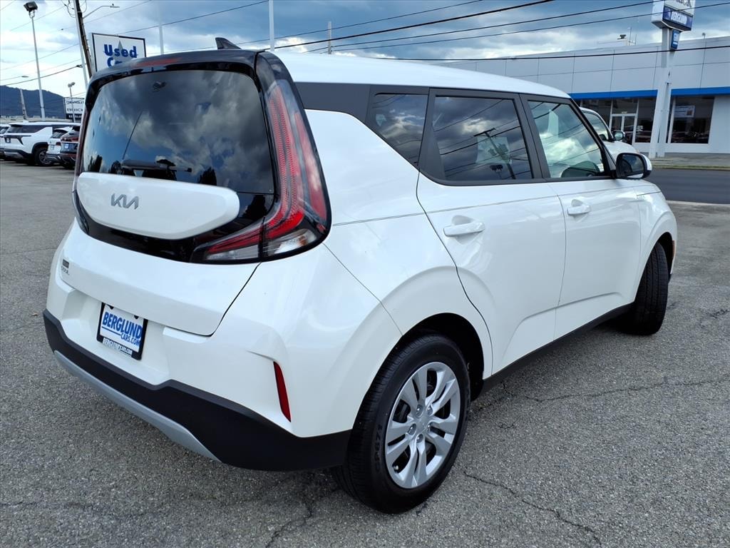 Used 2023 Kia Soul LX Crossover