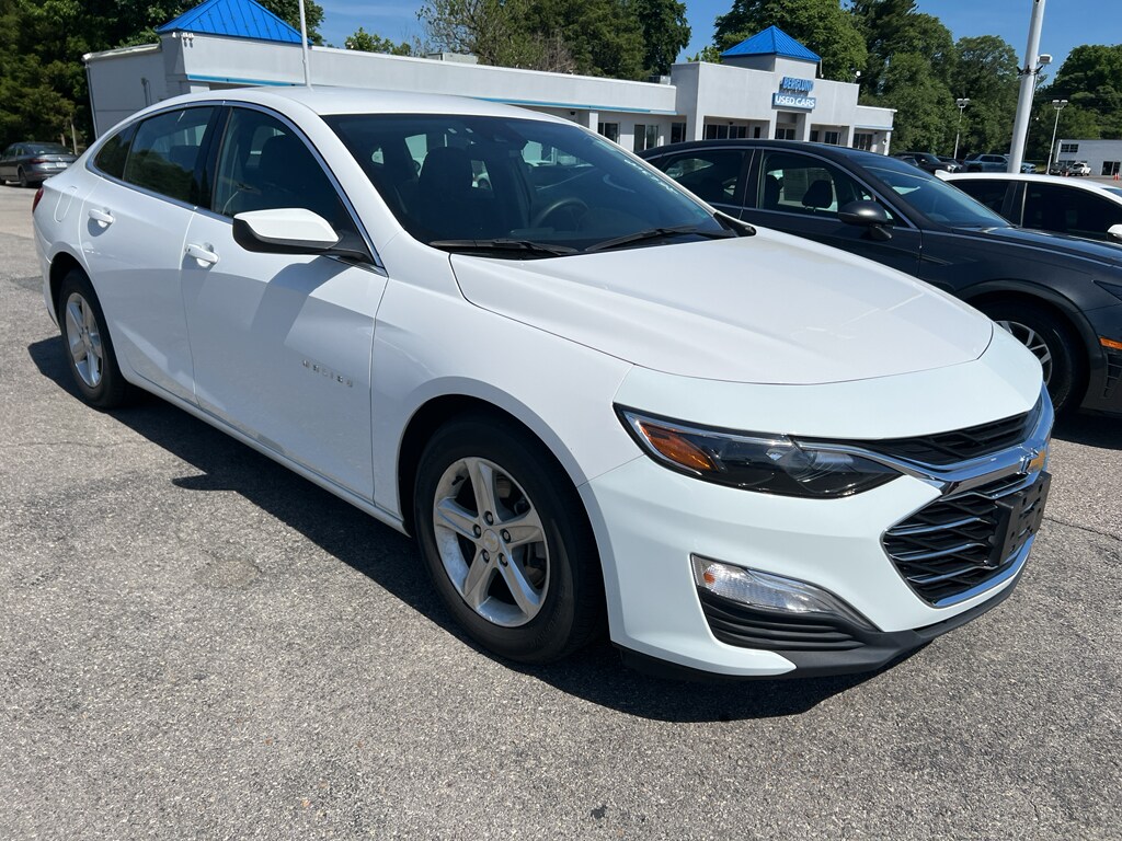 Used 2022 Chevrolet Malibu LS Car