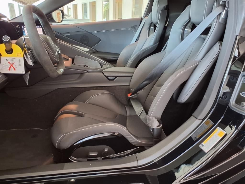 2025 Chevrolet Corvette 1LZ - Photo 7