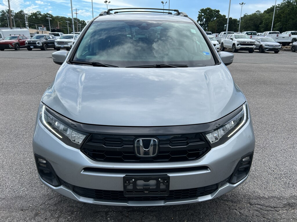 Used 2025 Honda Odyssey Touring Minivan