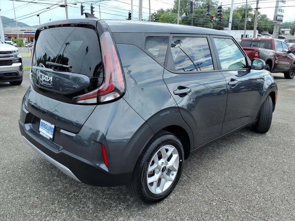 Used 2025 Kia Soul LX