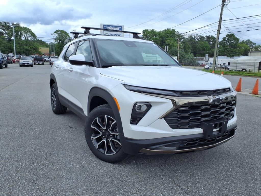 2025 Chevrolet Trailblazer ACTIV photo 2