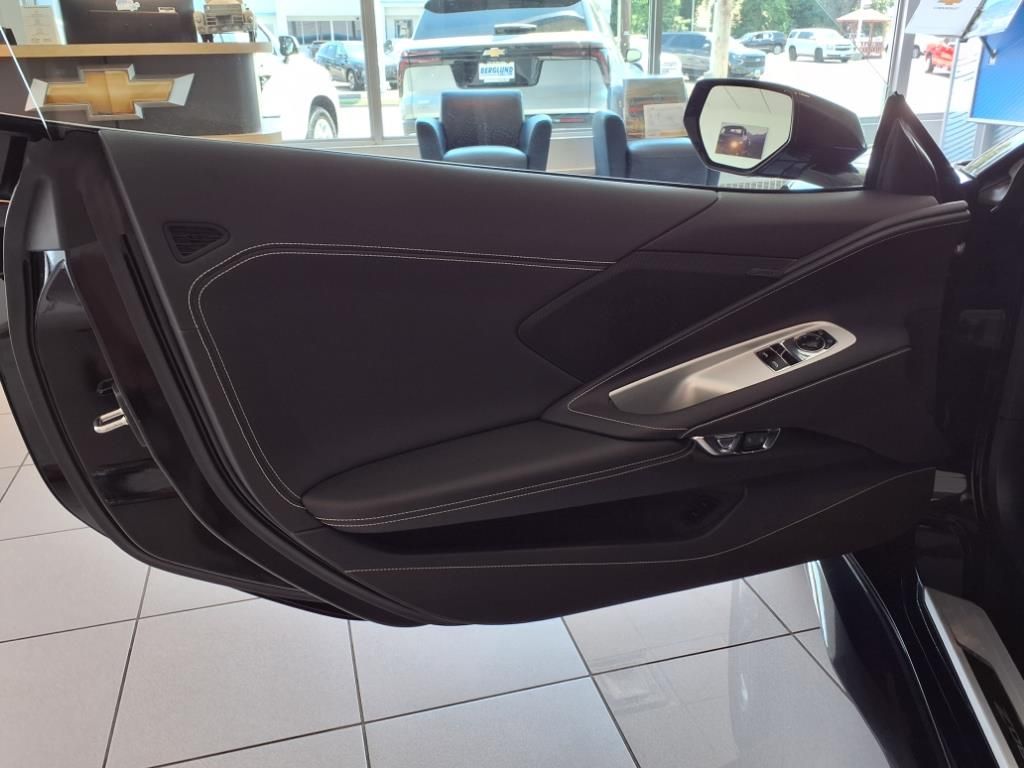 2025 Chevrolet Corvette 1LZ - Photo 6